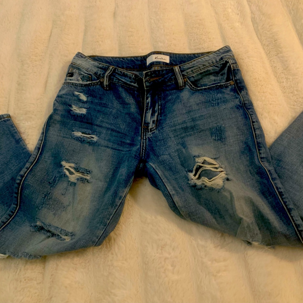 Maurices Kan Can destroyed Mid-Rise Boyfriend Jeans